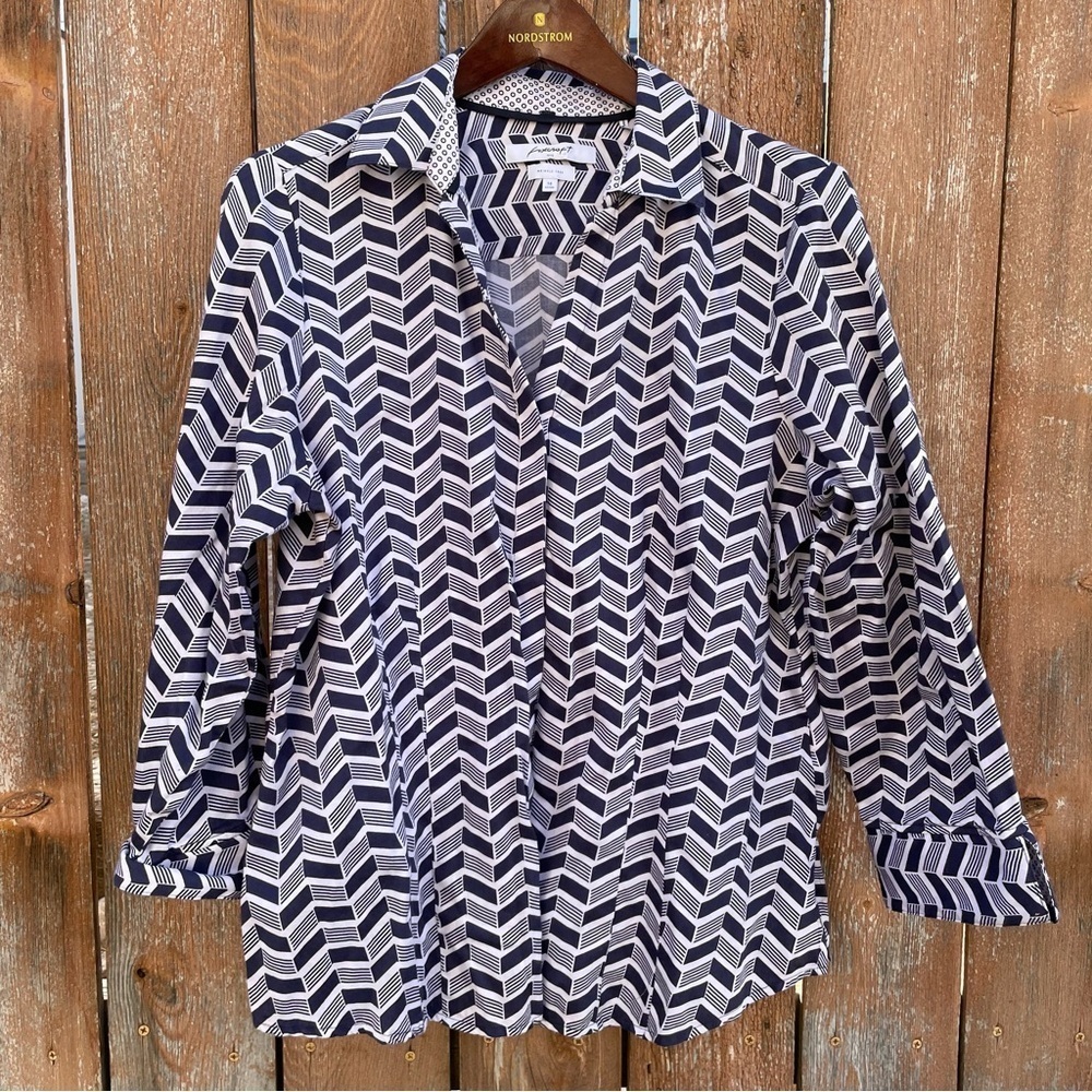 FOXCROFT Women’s Long Sleeve Button Down Blue White Chevron Size 14